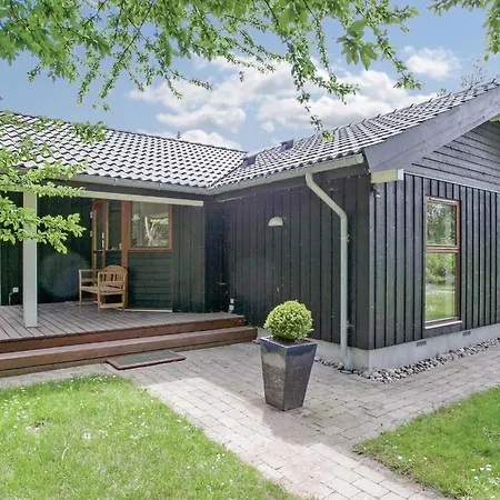 別荘 3 Bedroom Beautiful Home In Farevejle